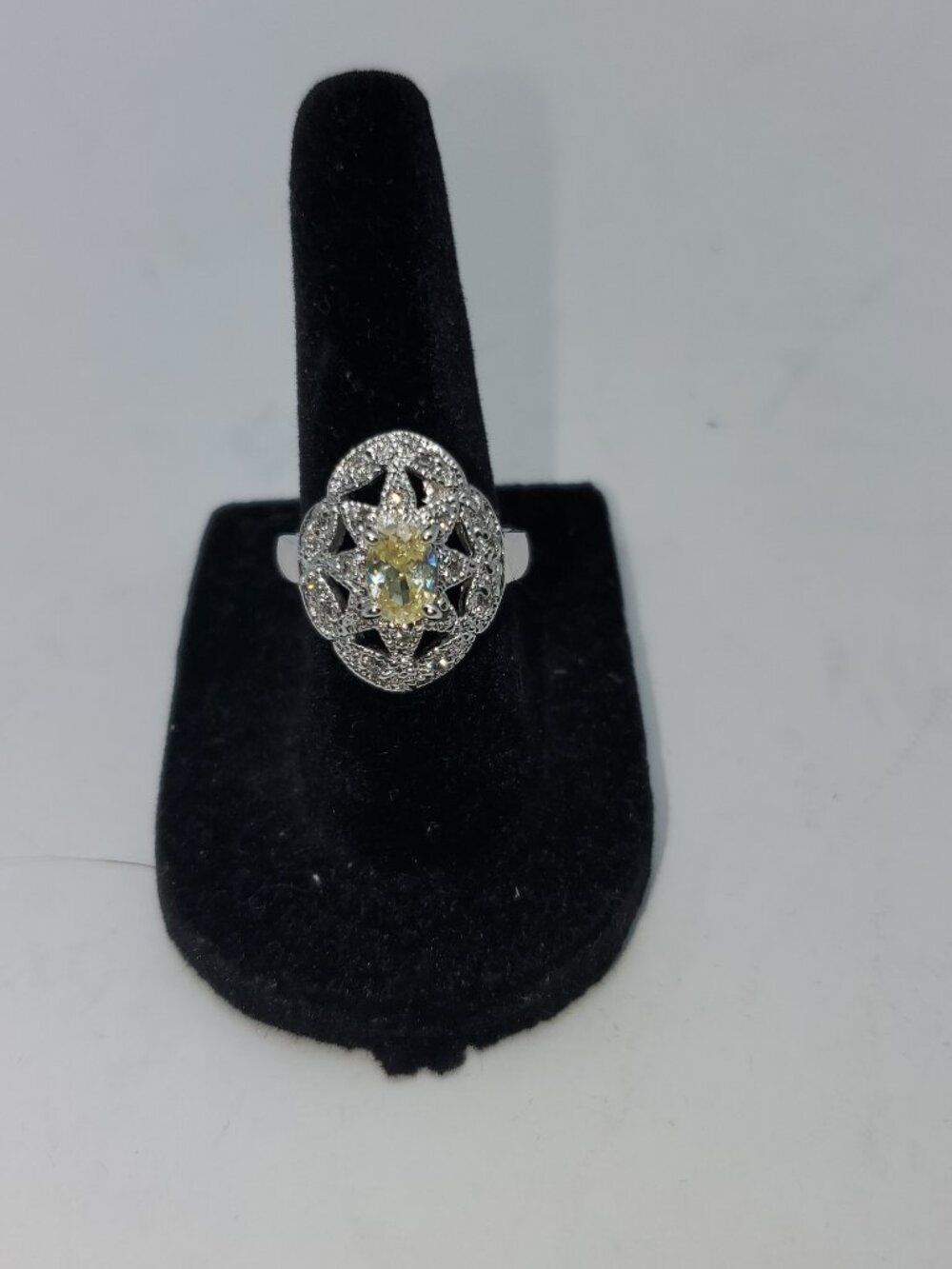 Vintage-style Oval Canary Yellow & White Stone Cocktail Ring, Silver Tone, Size